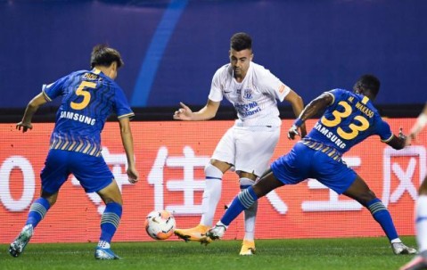 MK体育官网-中超“星光”黯淡申花再次引援失败 沙拉维仅献4球