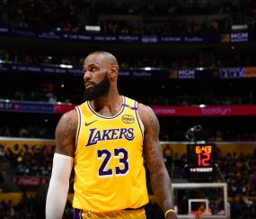 MK SPORT-名记：相比东契奇詹姆斯需要证明更多，给他证明自己比肩乔丹的机会不多了